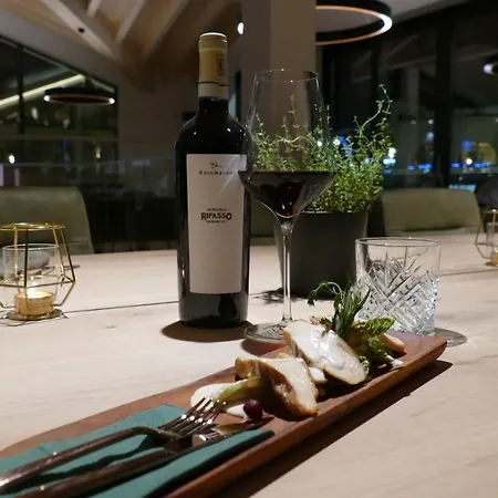 Alpchalet Bellevue Szálloda 3*